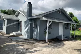 1121 NW 40th St, Miami, FL 33127 - Photo 1