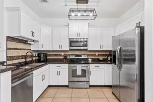 151 SW 7th Ct, Pompano Beach, FL 33060 - Photo 1