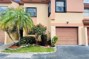 11325 SW 9th Ct, Pembroke Pines, FL 33025 - Photo 1
