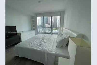 92 SW 3rd St #2302, Miami, FL 33130 - Photo 1