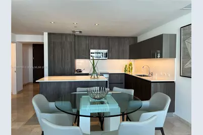 88 SW 7th St #1610, Miami, FL 33130 - Photo 1