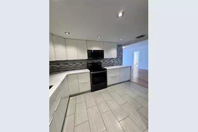 1470 NE 125th Ter #PH7, North Miami, FL 33161 - Photo 1