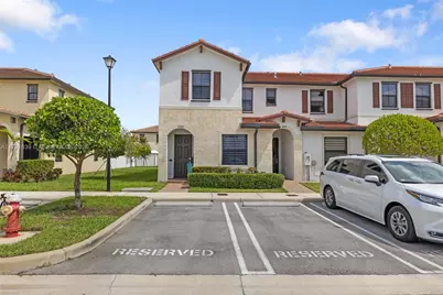 3289 W 106th Ter, Hialeah, FL 33018 - Photo 1