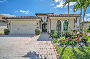 1121 SW 113th Ave, Pembroke Pines, FL 33025 - Photo 1