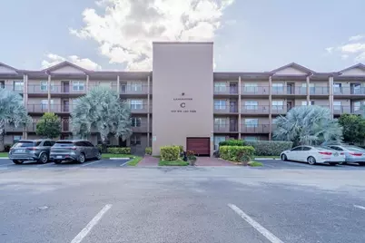 100 SW 130th Ter #412C, Pembroke Pines, FL 33027 - Photo 1