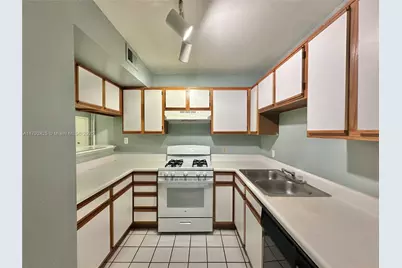 15290 SW 106th Ln #307, Miami, FL 33196 - Photo 1