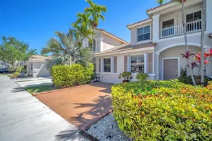 871 NW 130th Ave, Pembroke Pines, FL 33028 - Photo 1