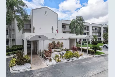 10332 E Clairmont Cir #209, Tamarac, FL 33321 - Photo 1
