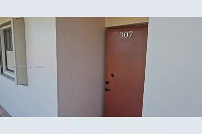 10207 Sunrise Lakes Blvd #307, Sunrise, FL 33322 - Photo 1