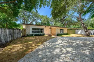 736 NE 164th St, Miami, FL 33162 - Photo 1