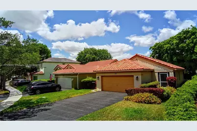 1583 Presidio Dr, Weston, FL 33327 - Photo 1