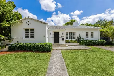 712 NE 72nd St, Miami, FL 33138 - Photo 1