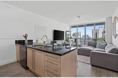 79 SW 12th St #3110-S, Miami, FL 33130 - Photo 1