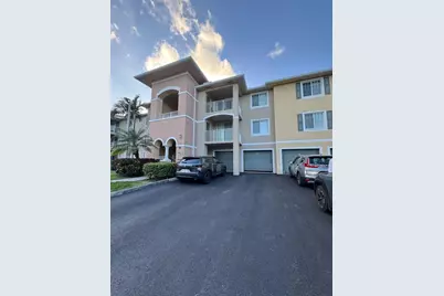 6492 Emerald Dunes Dr #305, West Palm Beach, FL 33411 - Photo 1