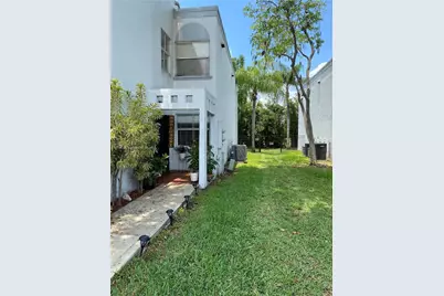 4678 NW 97th Pl #229, Doral, FL 33178 - Photo 1