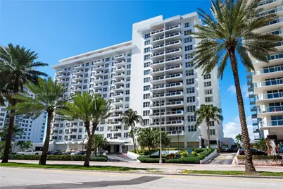 5700 Collins Ave #10M, Miami Beach, FL 33140 - Photo 1