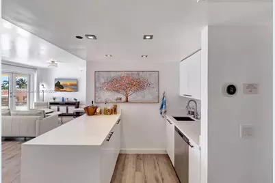 834 Ocean Dr #402, Miami Beach, FL 33139 - Photo 1