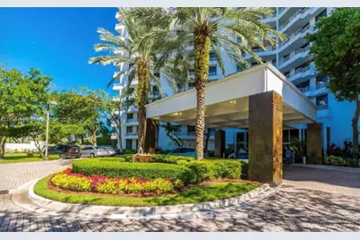 3300 NE 191 St #816, Aventura, FL 33180 - Photo 1