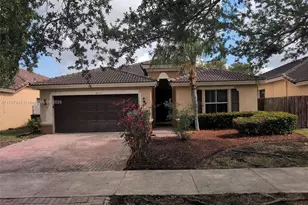 2013 NE 3rd Ct, Homestead, FL 33033 - Photo 1