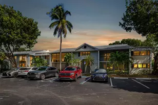 933 NE 199th St, Miami, FL 33179 - Photo 1