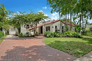 1433 Santa Cruz Ave, Coral Gables, FL 33134 - Photo 1