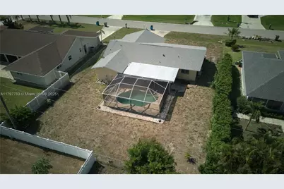 915 SE 20 Street, Cape Coral, FL 33990 - Photo 1