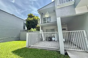 2415 NW 11th St, Miami, FL 33125 - Photo 1