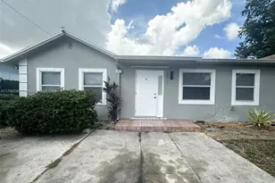 2811 NW 88th St, Miami, FL 33147 - Photo 1