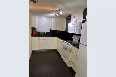 30 NW 87th Ave #C225, Miami, FL 33172 - Photo 1