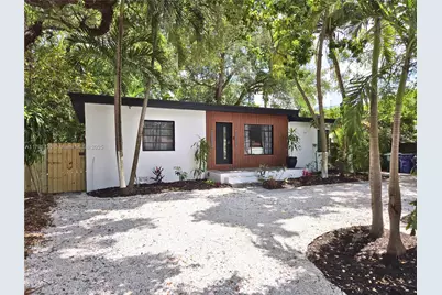 620 NE 160th St, Miami, FL 33162 - Photo 1