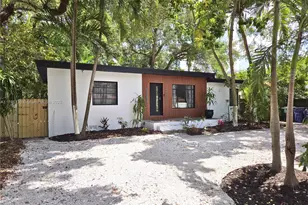 620 NE 160th St, Miami, FL 33162 - Photo 1