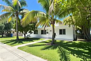 16204 NE 18th Ct, North Miami Beach, FL 33162 - Photo 1