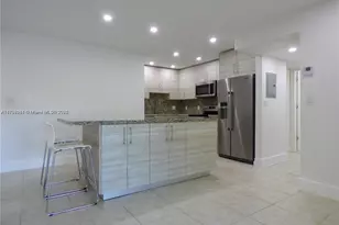 10355 N Kendall Dr, Miami, FL 33176 - Photo 1