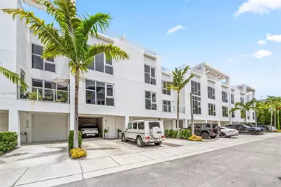 455 NE 39th St #304, Miami, FL 33137 - Photo 1