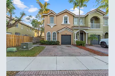 2482 SE 14th Ct, Homestead, FL 33035 - Photo 1