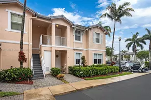 2933 SE 2nd St, Homestead, FL 33033 - Photo 1