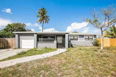 311 NW 42nd St, Deerfield Beach, FL 33064 - Photo 1