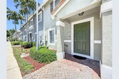 5928 Glasgow Way, Tamarac, FL 33321 - Photo 1