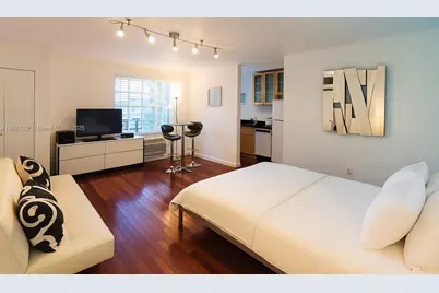 420 15th St #106, Miami Beach, FL 33139 - Photo 1