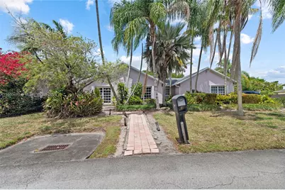 9905 SW 131st St, Miami, FL 33176 - Photo 1