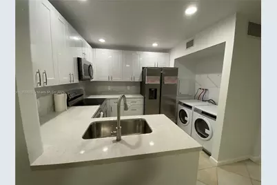 3524 Gardens East Dr #B, Palm Beach Gardens, FL 33410 - Photo 1