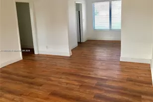 545 74, Miami Beach, FL 33141 - Photo 1