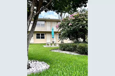 1301 N 12th Ct #10A, Hollywood, FL 33019 - Photo 1
