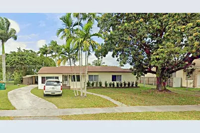 231 NW 14th St, Homestead, FL 33030 - Photo 1