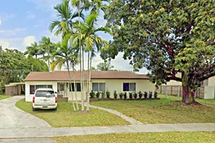 231 NW 14th St, Homestead, FL 33030 - Photo 1