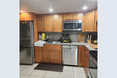 158 Lakeview Dr #103, Weston, FL 33326 - Photo 1