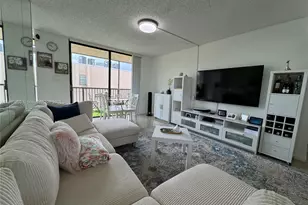 3550 Blue Lake Dr, Pompano Beach, FL 33064 - Photo 1