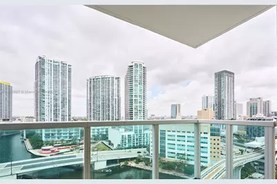 31 SE 5th St #1801, Miami, FL 33131 - Photo 1