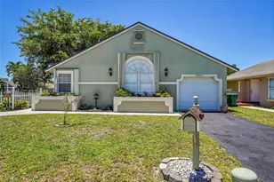 9828 SW 58th Ct, Cooper City, FL 33328 - Photo 1