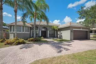 13742 NW 16th St, Pembroke Pines, FL 33028 - Photo 1